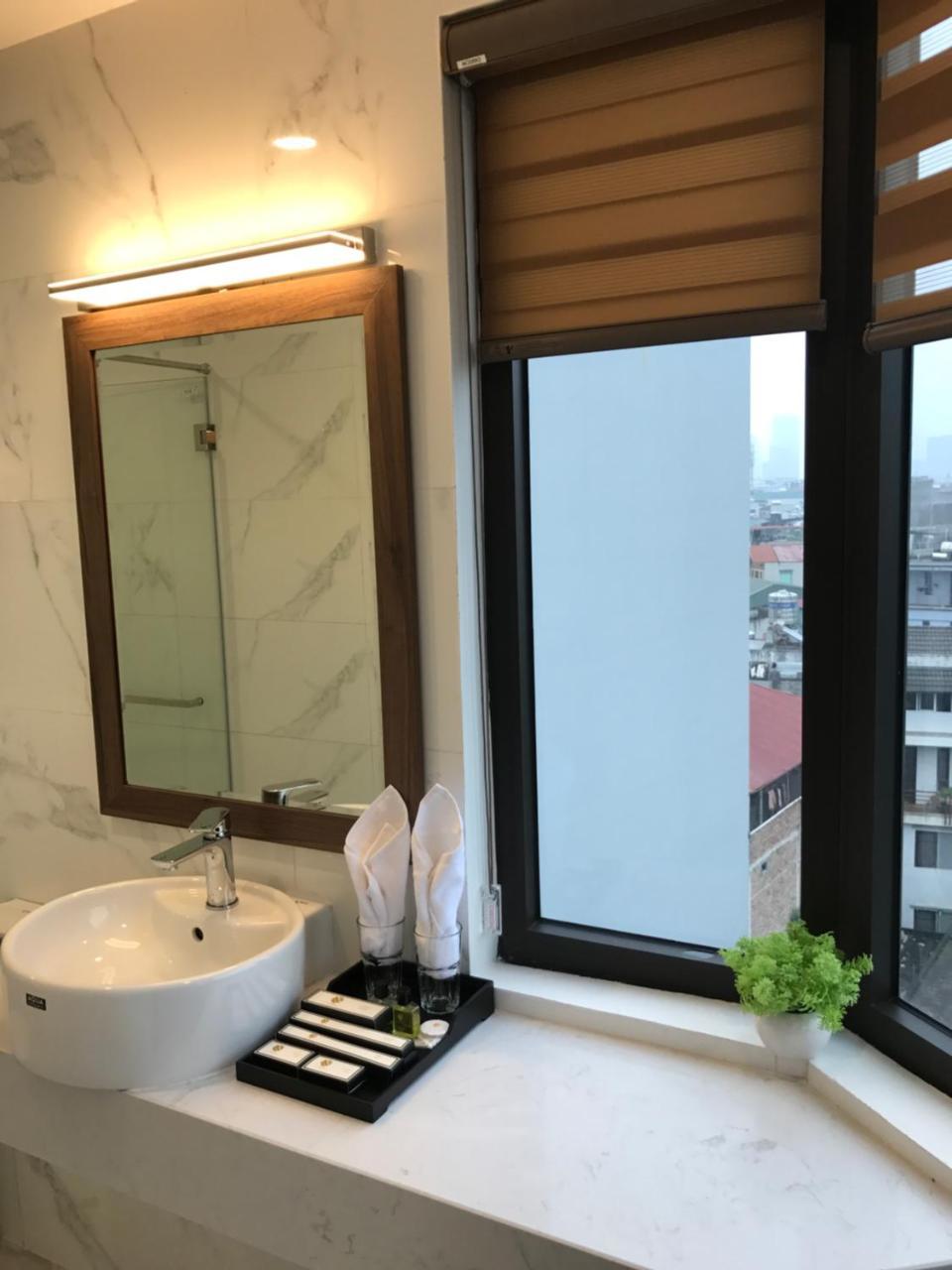 Rosarian Hotel Hanoi Buitenkant foto